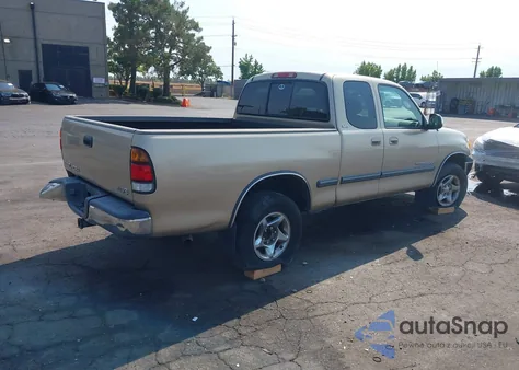 2002 Toyota Tundra Sr5 V8 z USA, uszkodzony, nr VIN 5TBRT34122S330475